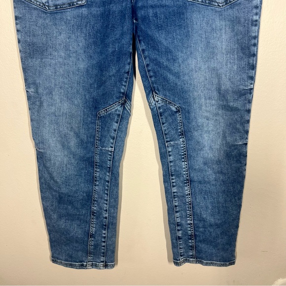 Anthropologie Pilcro Womens The Wanderer Mid-Rise Relaxed  Tapered Jeans Size 32 - Picture 3 of 11